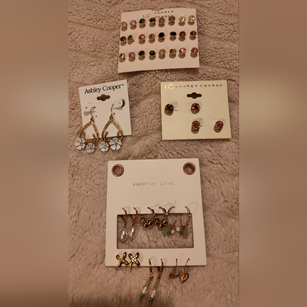 Nwt! Pierced Earrings Bundle!! (21prs)